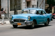 Classic cars - Cuba - C 26 - Buick bleue - Photo © Charles GUY
