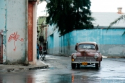 Classic cars - Cuba - C 126 - Peugeot 203 - Fin 50 - Photo © Charles GUY