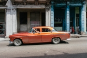 Classic cars - Cuba - C 03 - Chrysler orange - Photo © Charles GUY