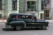 Classic cars - Cuba - C 15 - Chevrolet Style Line Deluxe Station Wagon - 1951 - Photo © Charles GUY