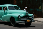 Classic cars - Cuba - C 17 - La Chevrolet verte - Photo © Charles GUY