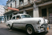 Classic cars - Cuba - C 30 - Pontiac - 1954 - Photo © Charles GUY
