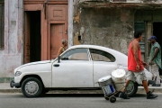 Classic cars - Cuba - C 128 - Saab "93" - Fin 50 - Photo © Charles GUY